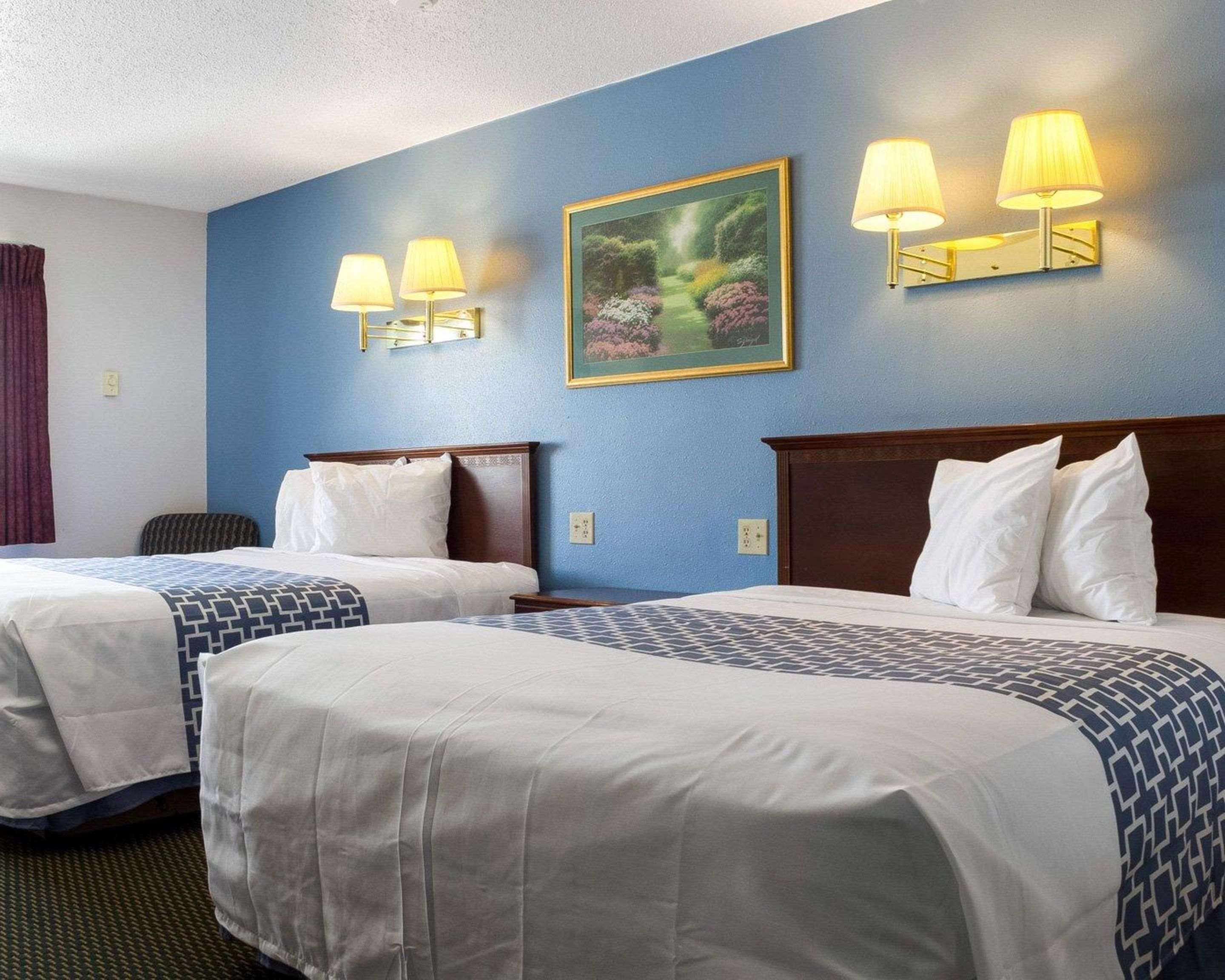 Rodeway Inn West Fargo Ngoại thất bức ảnh
