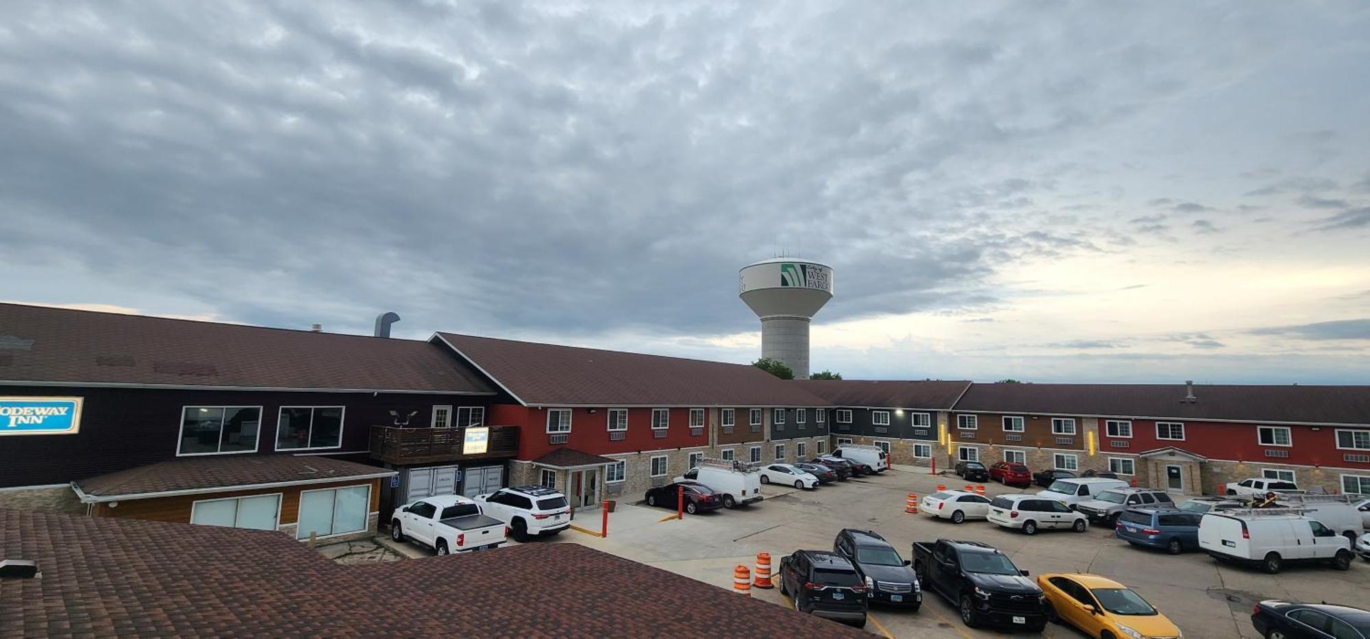 Rodeway Inn West Fargo Ngoại thất bức ảnh