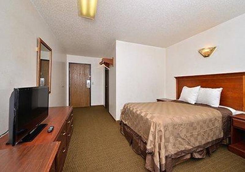 Rodeway Inn West Fargo Ngoại thất bức ảnh