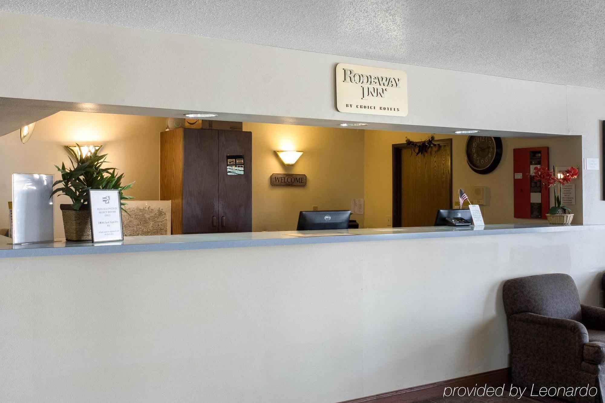 Rodeway Inn West Fargo Ngoại thất bức ảnh