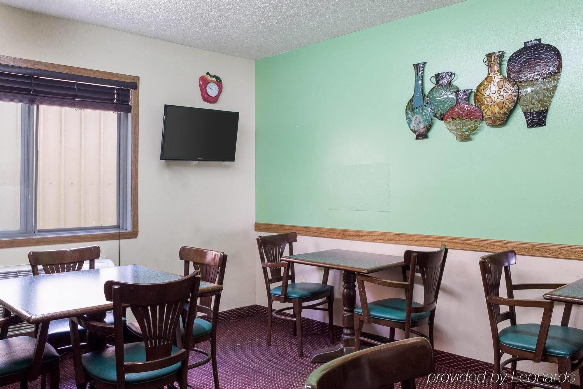 Rodeway Inn West Fargo Ngoại thất bức ảnh