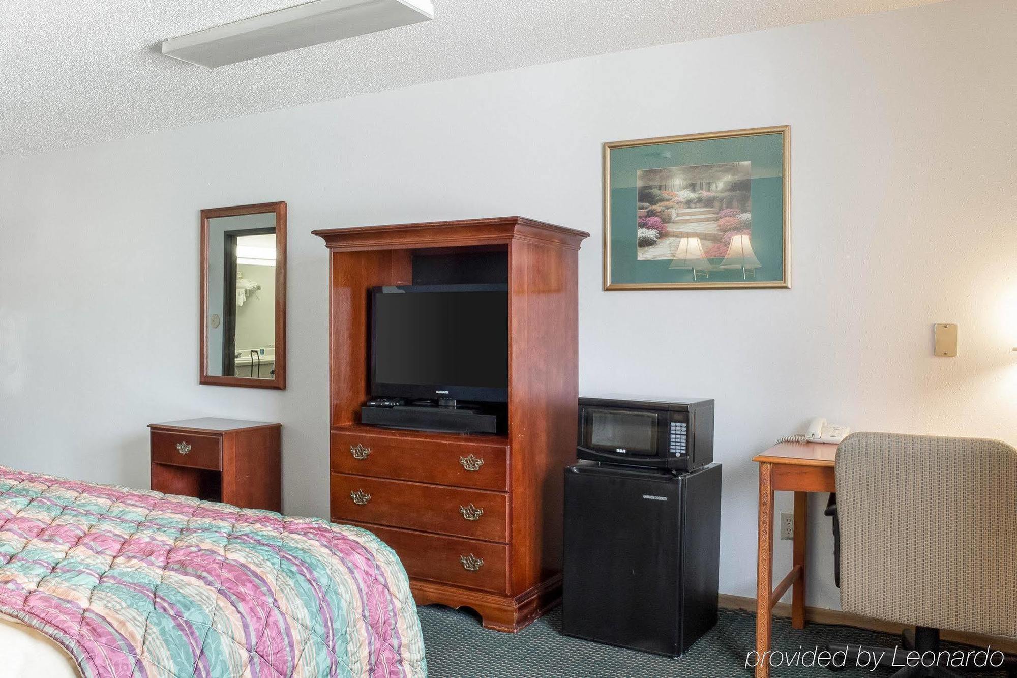 Rodeway Inn West Fargo Ngoại thất bức ảnh