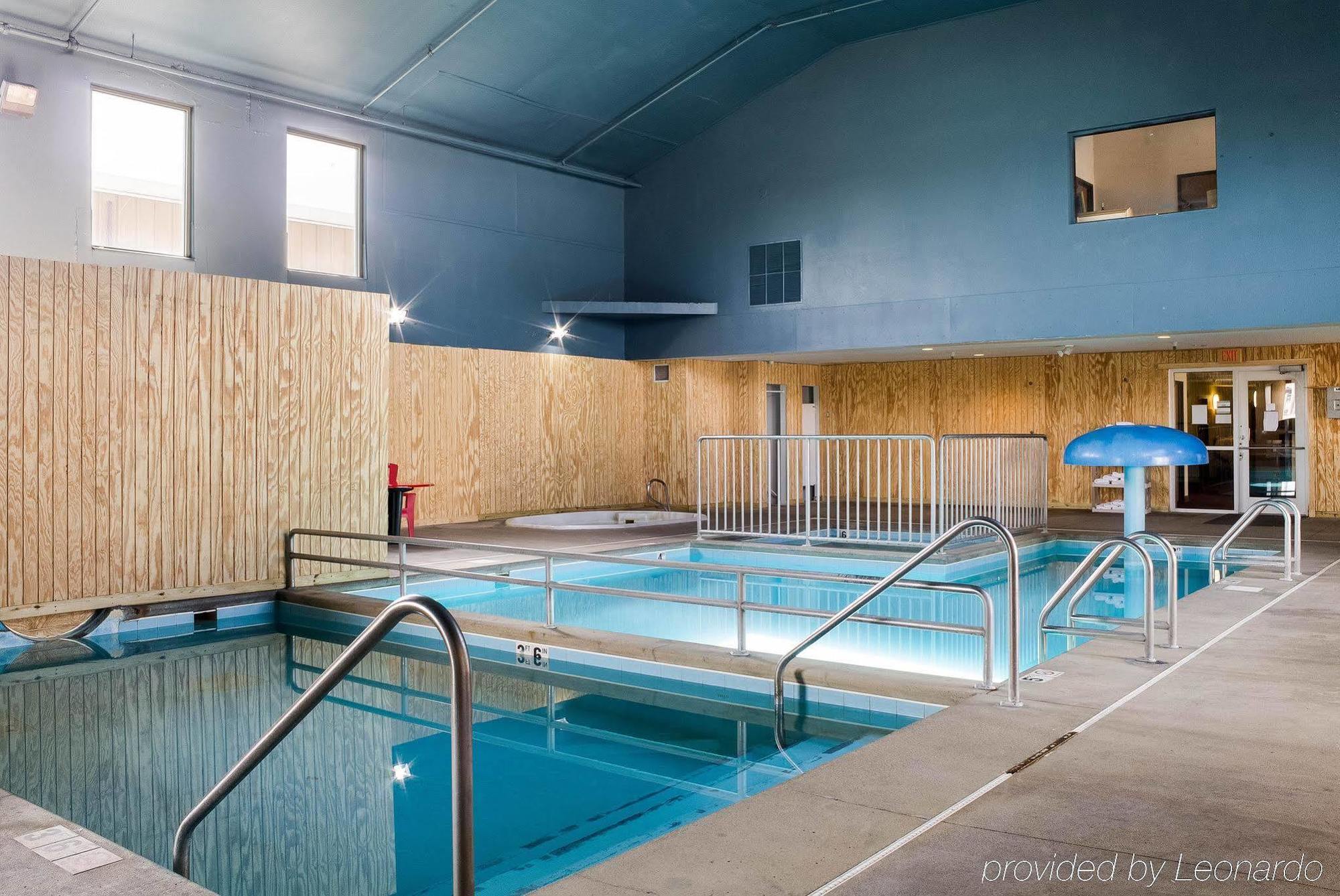 Rodeway Inn West Fargo Ngoại thất bức ảnh