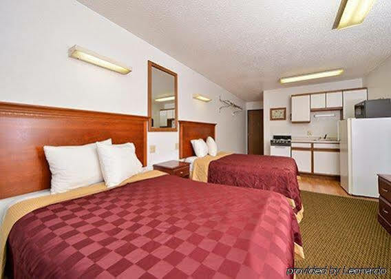 Rodeway Inn West Fargo Ngoại thất bức ảnh